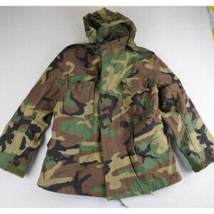 Vtg US Army Surplus M65 Field Jacket Woodland Camo Cold Weather Coat M Short USA